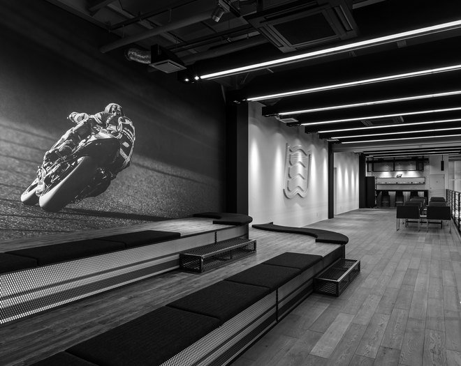 HYOD PLUS の店内